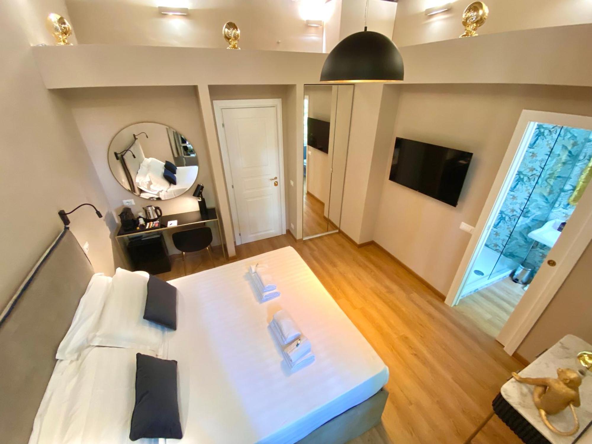 Queen Of Rome Luxury Rooms Exterior foto